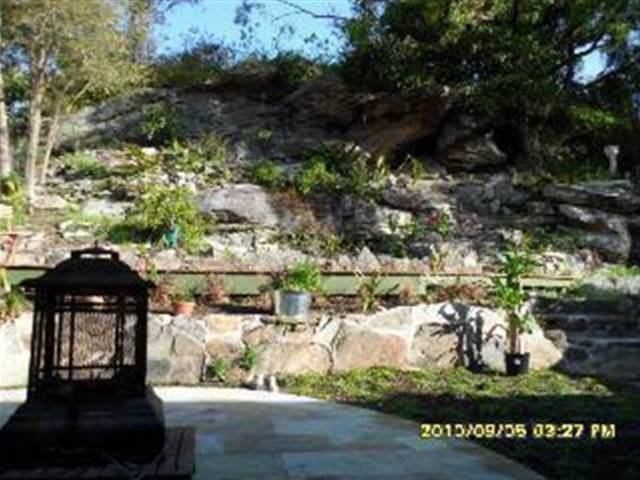 Relaxed Atmosphere 15 minutes to City on the Bus