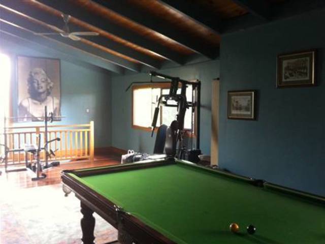 Relaxed Atmosphere 15 minutes to City on the Bus