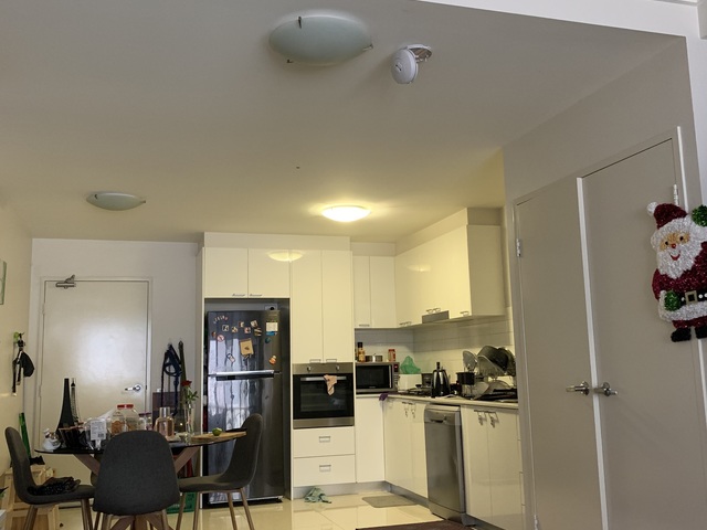 Room for rent shor or long