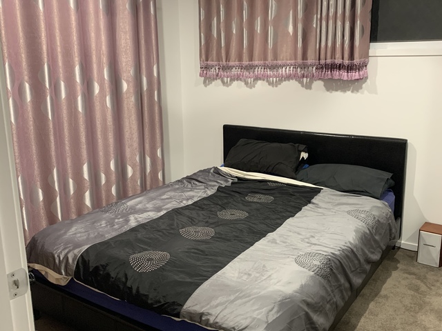 Bedroom for rent. in Thornlands area