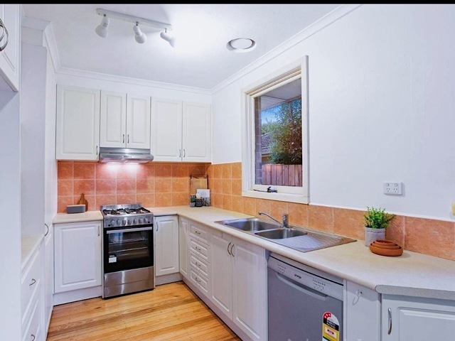 Reserved - 2 fully furnished bedroom in Croydon North available for rent - Available in Dec and Jan