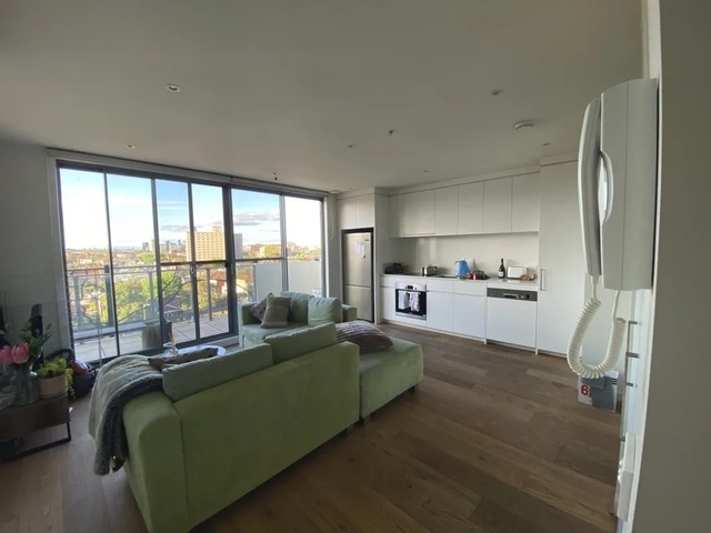 Room with private bathroom st kilda