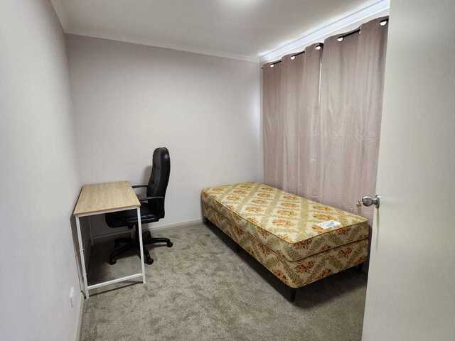 Room For Rent Share bathroom wc with 1 guy who works fulltime as engineer.