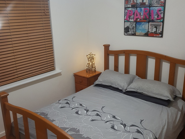 Furnished room available in Morley