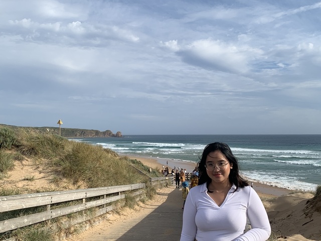 Salma is looking for a room in Melbourne