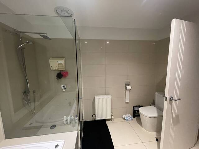 4 bedrooms, 3 bathrooms, 2 living rooms (and a pool)