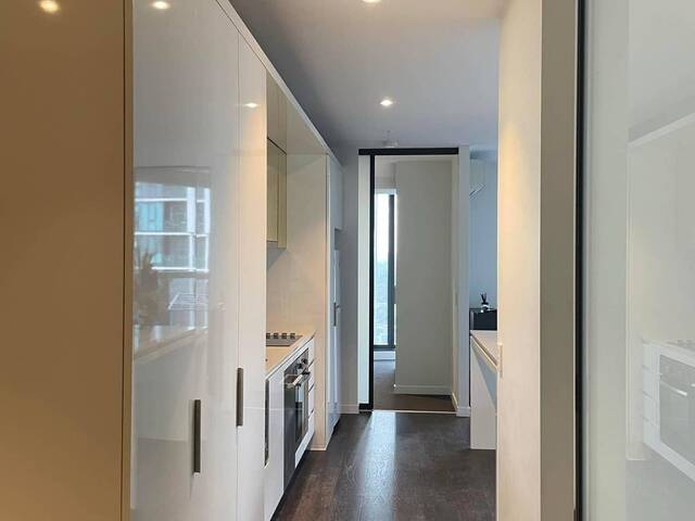 $250/week Female Share Room in CBD