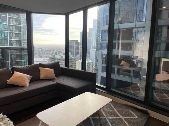 $250/week Female Share Room in CBD