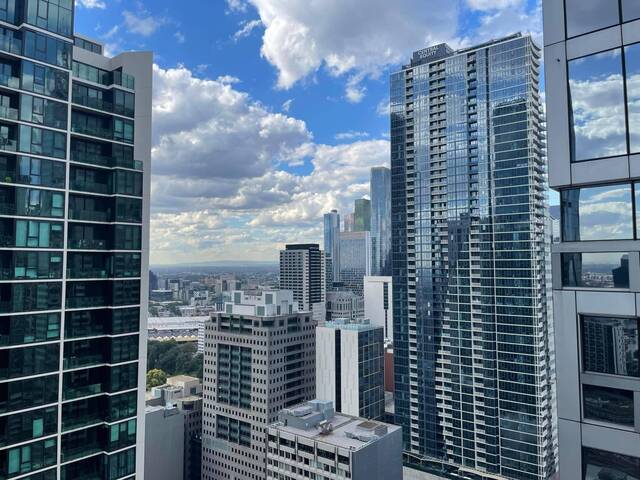 $250/week Female Share Room in CBD