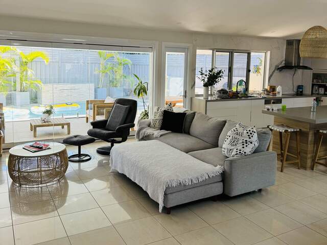 Gold Coast Lifestyle At Your Fingertips