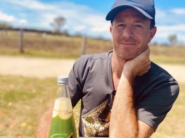 Daniel Swain is looking for a whole unit in Sydney