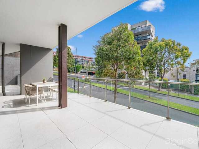 Private room with shared bathroom