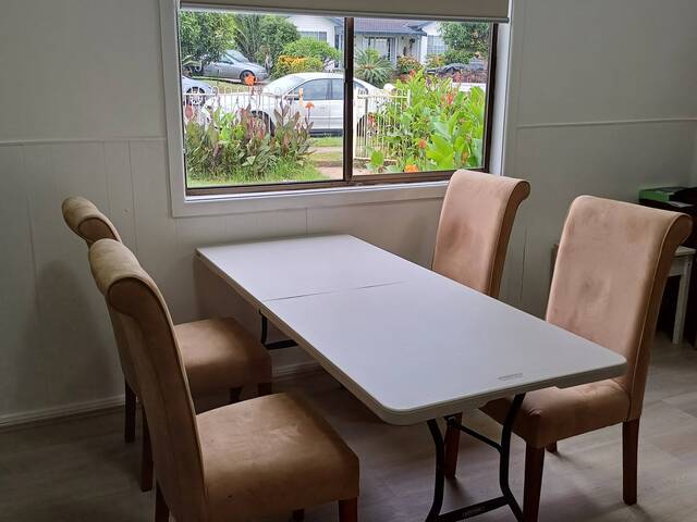 ENSUITE FURNISHED BEDROOM IN A FURNISHED HOUSE FOR RENT