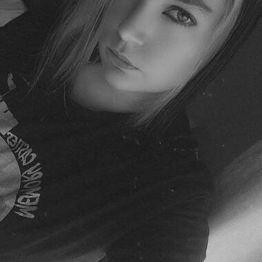 Rhianna Fairburn is looking for a room in Victor Harbor