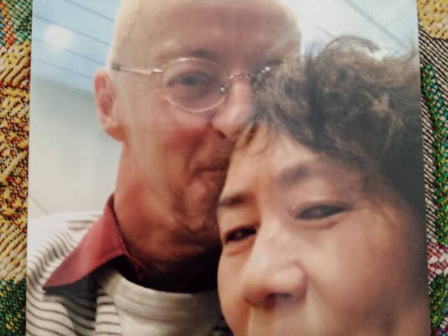 James  is looking for a room in Box Hill