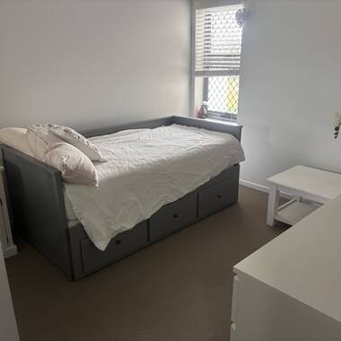 furnished room and bathroom kedron