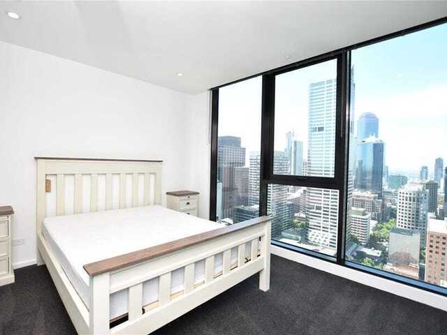 Private Room with Bath at Little Lonsdale Street Melbourne CBD