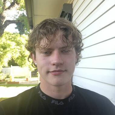 Jonas Paar is looking for a room in Carlton