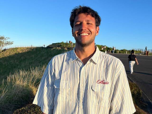 Ivan is looking for a room in Melbourne