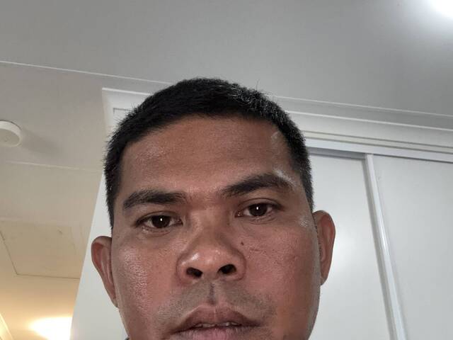 Khen is looking for a room in Perth