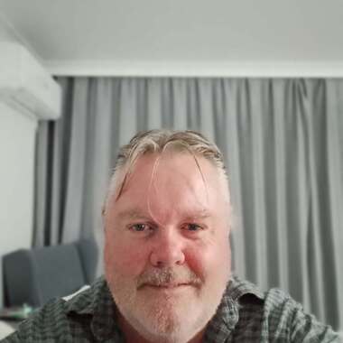 Justin Hotham is looking for a room in Camp Hill