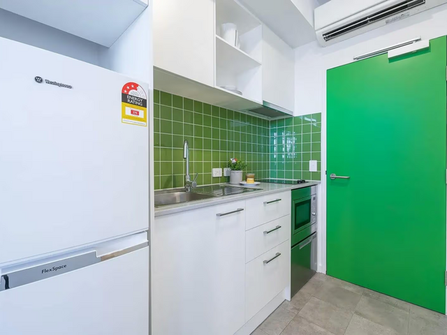 Lease Takeover – Dwell Student Accommodation (Adelaide CBD)