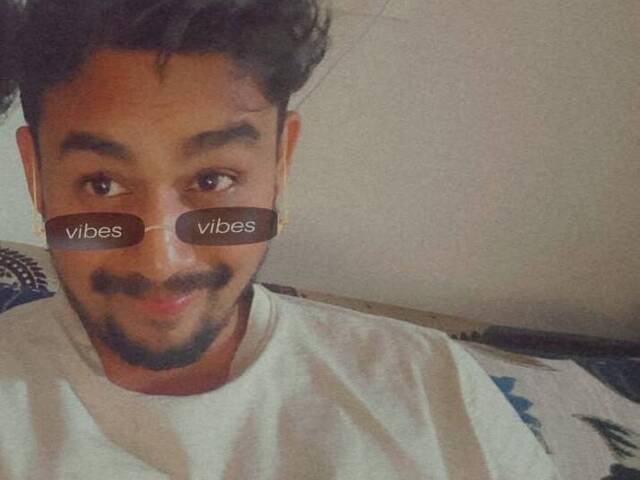 Vishva Gowda is looking for a room in Adelaide