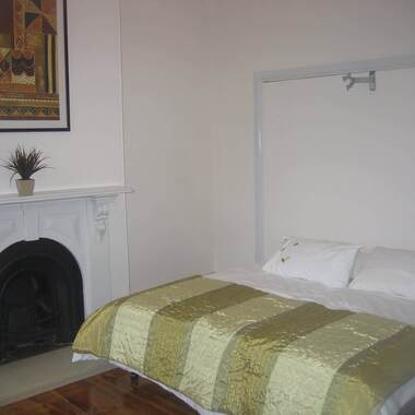 3 fully furnished bedrooms available for rent